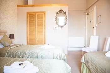 Alba Hills Guest House