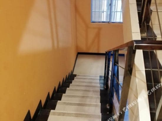 Guangzhou Zhangge Apartment (Cheqi Subway Station)