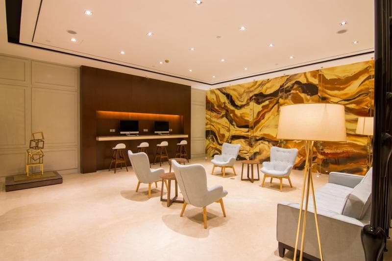 Yitel (Shanghai Nanjing West Road Consulate)