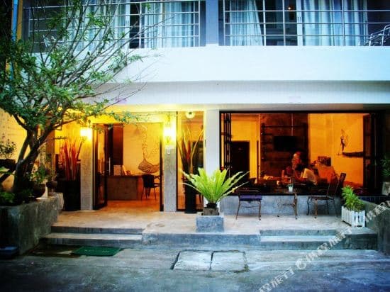 Dengba Hostel Phuket