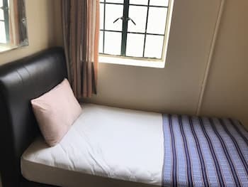 Grocer's Inn Backpackers Guesthouse