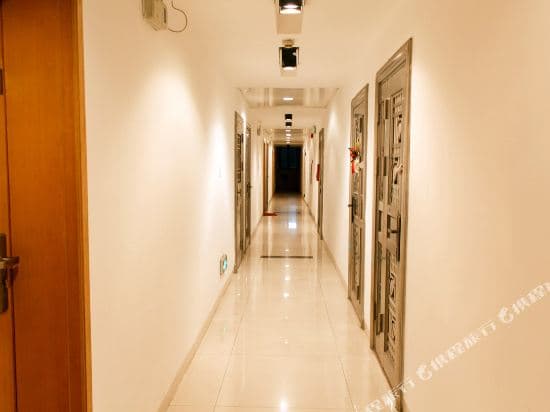 Huamei Apartment Hotel