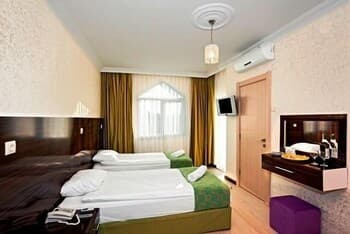 Sato Otel Lara