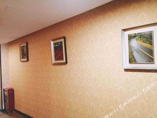 Super 8 Hotel (Guangzhou Pazhou Exhibition Center)