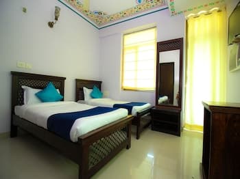 OYO 15896 Hotel Jal Mahal Haveli