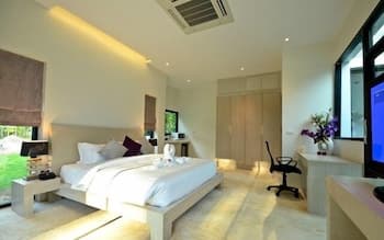Wanaburi Hotel, Phuket