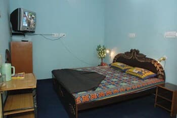 Royal Aashiyana Palace Hotel
