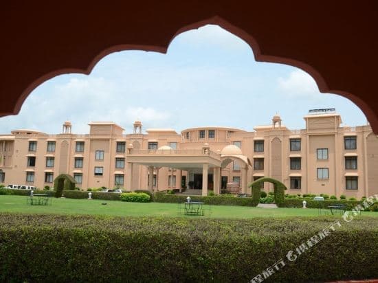 The Gold Palace & Resorts