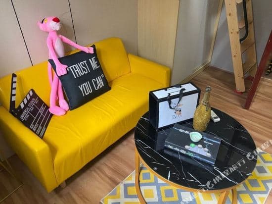 M m apartment (Guangzhou Ximenkou subway station store)