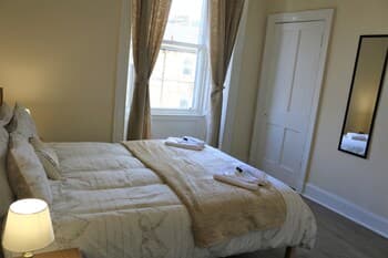 Edinburghs Castle Apartment