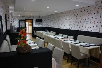 Albert Hotel