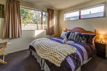 Cosy Contemporary Hideaway