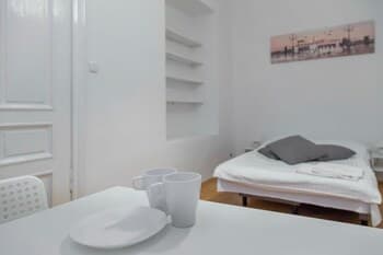 Metro Centrum Guest Rooms