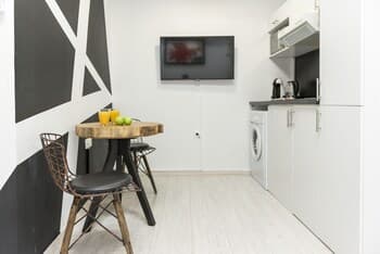 Acropolis Cozy Studio by Livin Urbban