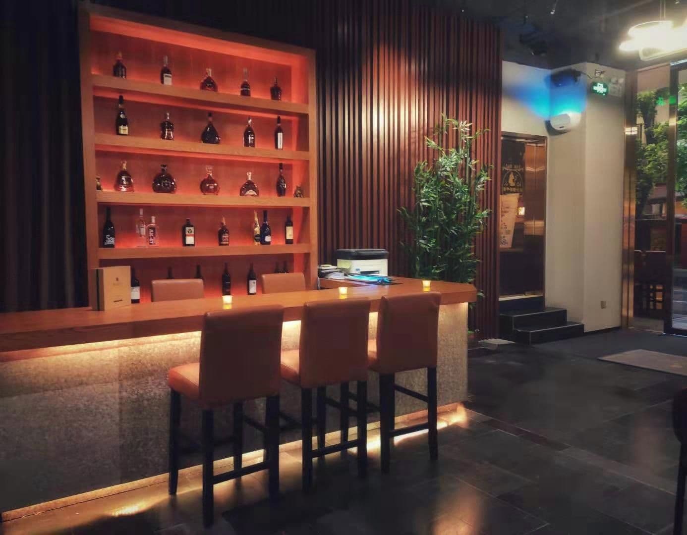 DE LA REINE BAR & SPA HOTEL GUANGZHOU
