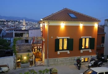 Villa Urbi et Orbi 2