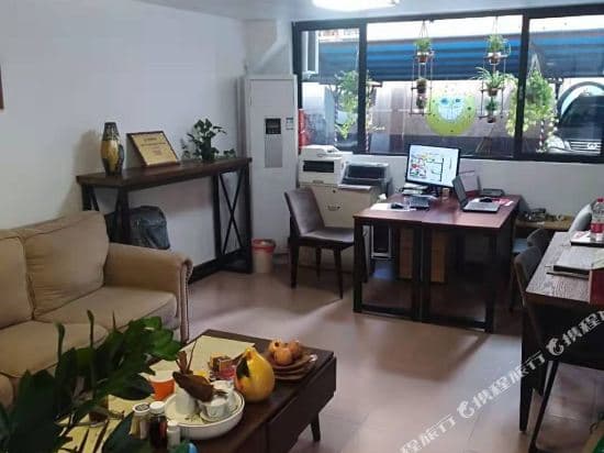 Linjiang Apartment (Guangzhou Qianjin Road)