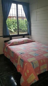 CHILL OUT ARENAL HOSTEL