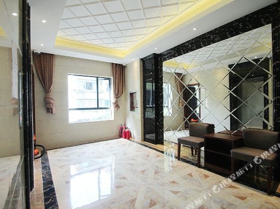 Jitai Hotels (Shanghai Lingling Road Wantiguan)