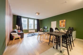 L42 Residence - EU Quarter