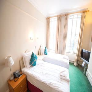 159 Knightsbridge Hotel