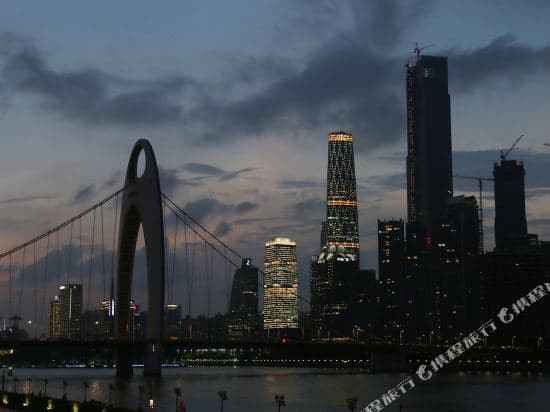 Yilong Apartment