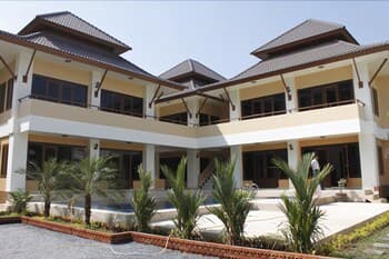 Chaba Garden Apartment