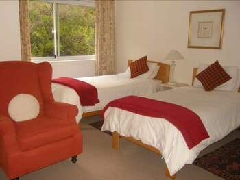 Lakeside Lodge