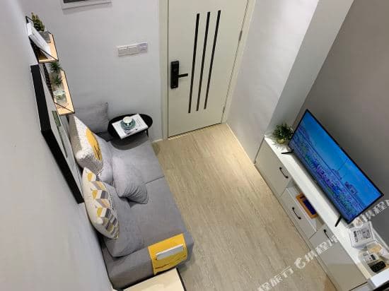 Tinglou Apartment