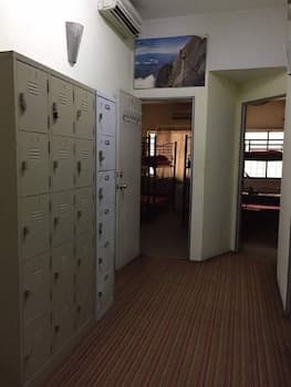 Submarine Guest House Chinatown - Hostel