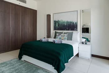 Higuests Vacation Homes - Indigo Tower