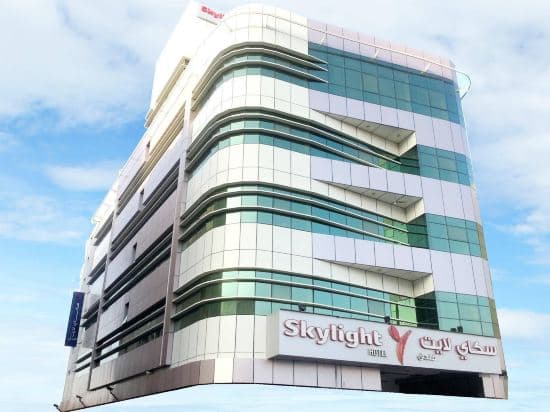 OYO 101 Click Hotel