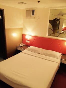 J Hotel