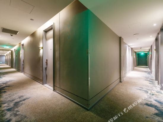 Homeinn Selected(Century Avenue Metro Station, Lujiazui, Shanghai)
