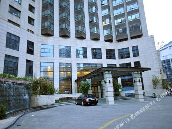 Aiboman Serviced Apartment