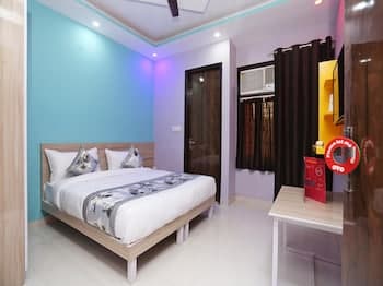 OYO 14822 Rose Residency