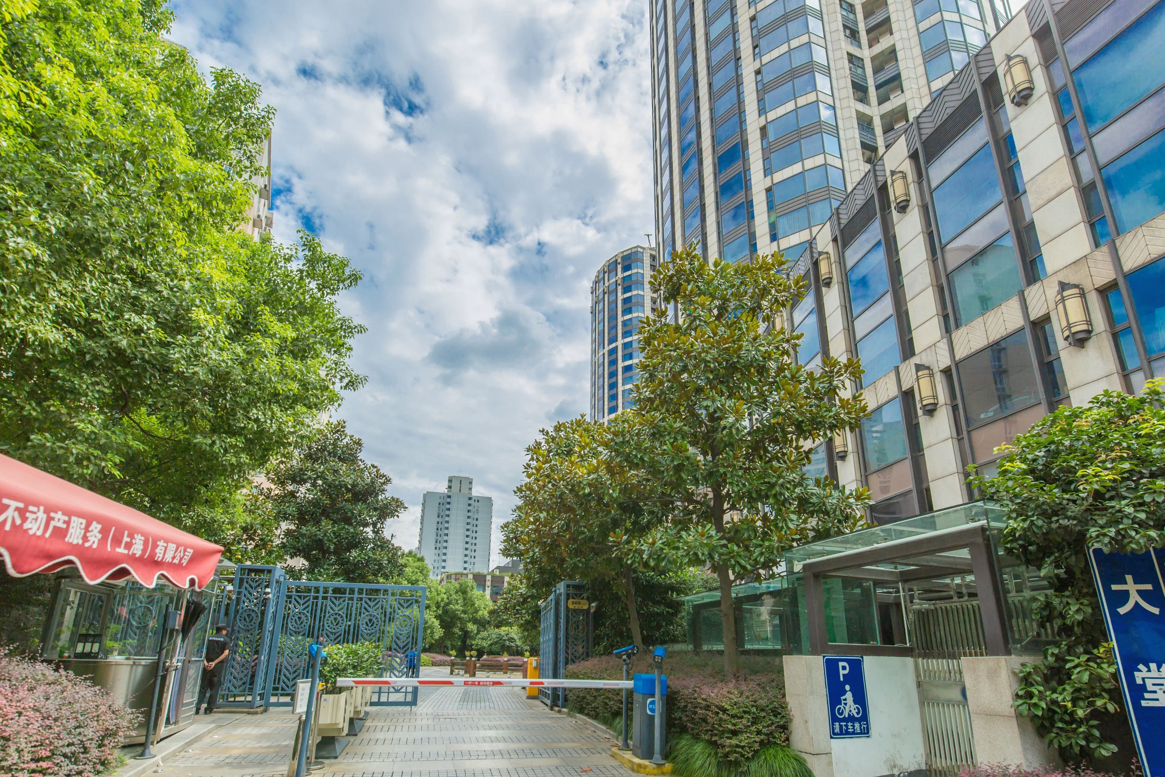 Love Home Serviced Apartment (Shanghai Huijing Tiandi)