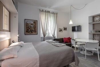 Kramer Apartment