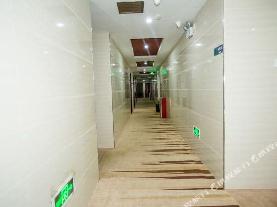 xing yi Hotel