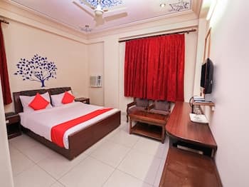 OYO 16050 Amer City Heritage Hotel