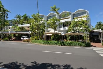 Seascape Holidays at Club Tropical