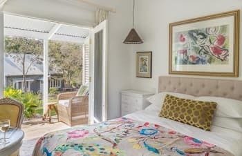Abelia House