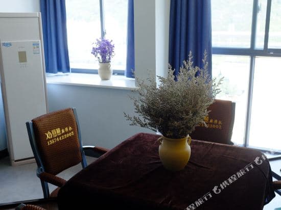 Huanlesong Holiday Apartment (Railway Station, Tianmen Mountain)