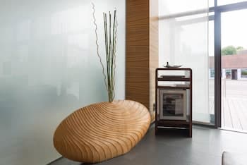 Corbin Feng Shui Business Hotel by Libertas