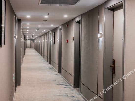 Home Inn Selected (Shanghai World Expo Tangqiao Metro Station)