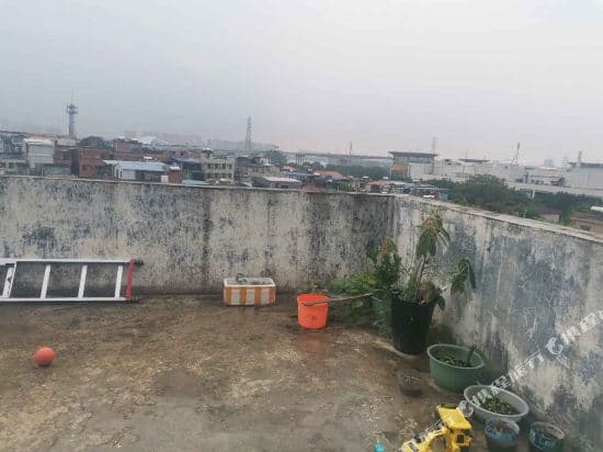 Sunflower Hostel
