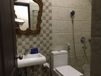 21 Milestone Hotel & Resort