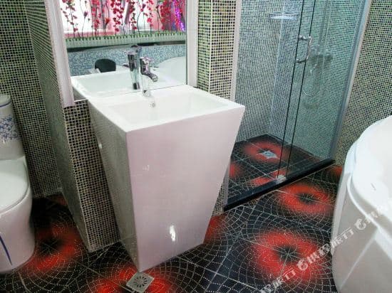 π Hotel (Shanghai Wujiaochang)