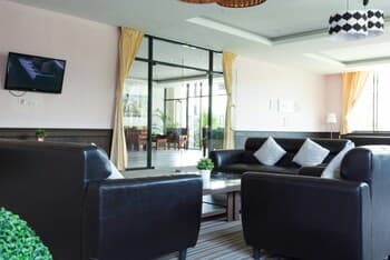 Chatkaew Hill & Residence