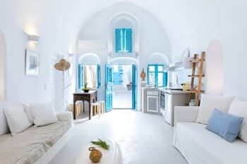 Kalamia Cave House